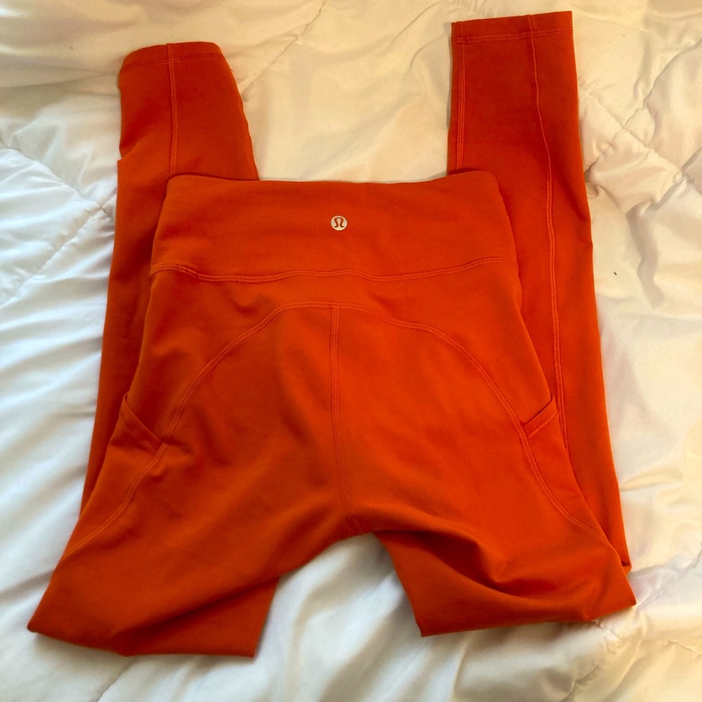 LULULEMON BRIGHT ORANGE LEGGINGS